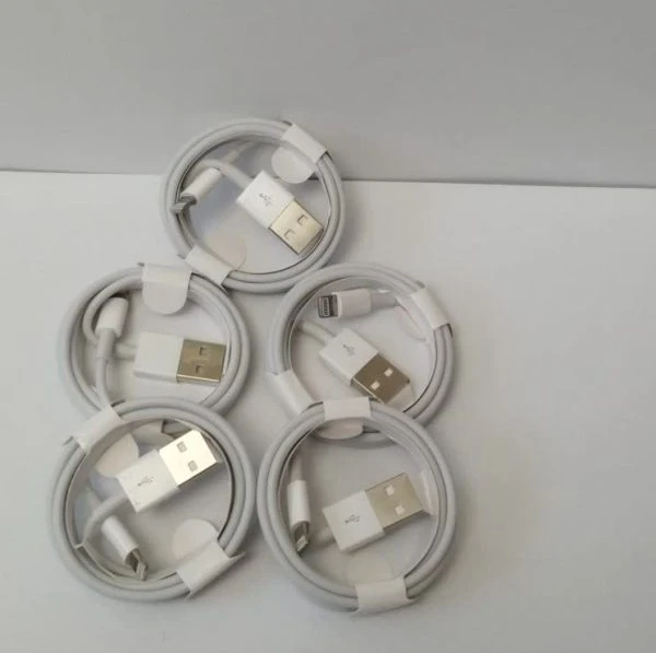 کابل شارژ آیفون Lightning بدون پک