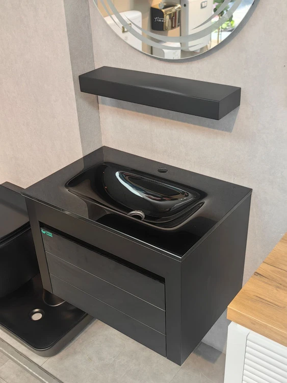 کابینت روشویی مشکی مات مدل 1043 با صفحه شیشه‌ای توکار