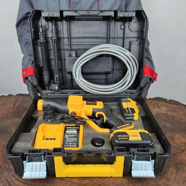 کارواش شارژی صنعتی طرح دیوالت هاردمن مدل 7123 | فشار ۲۴ بار + باتری 58 ولت
