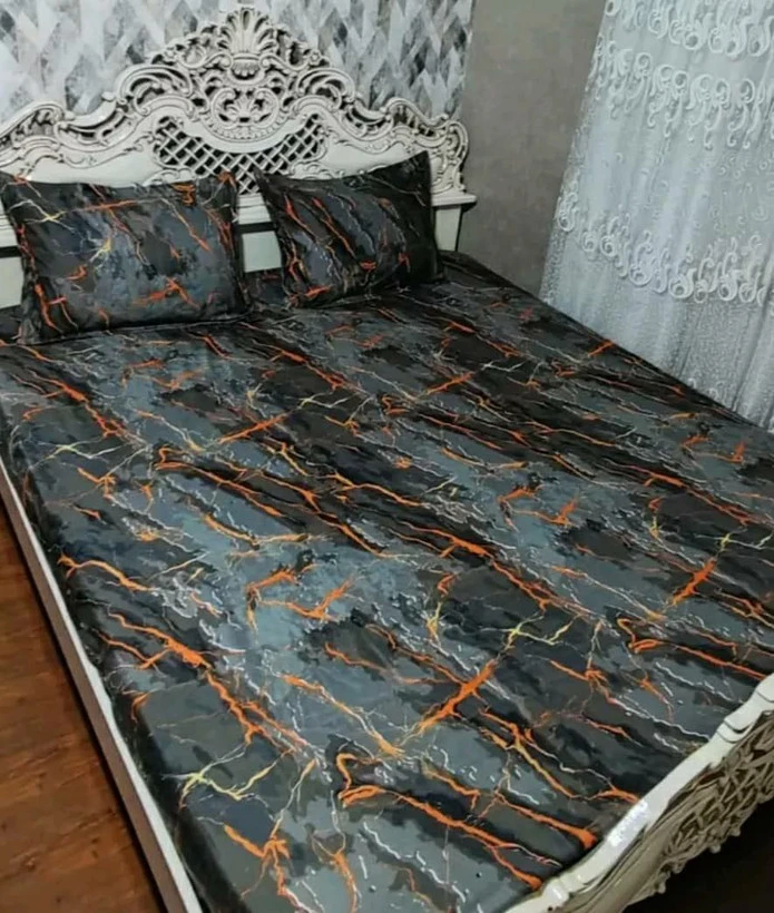 کاور تخت کش دوزی شده دو نفره طرح سنگ مرمر کد 300 برند خوشنام هگمتان