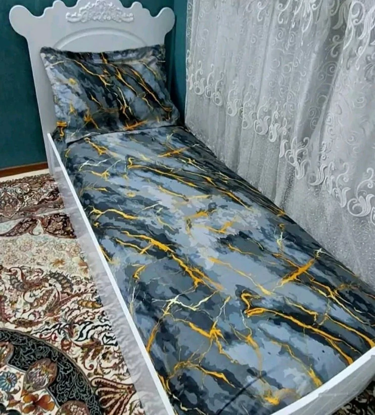کاور تخت کش دوزی یک نفره طرح سنگ مرمر برند خوشنام هگمتان