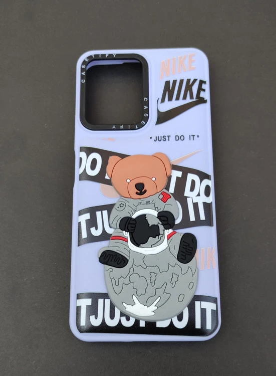 کاور فانتزی Xiaomi Note 12 5G طرح تدی فضانورد | پس‌زمینه یاسی و لوگو نایک