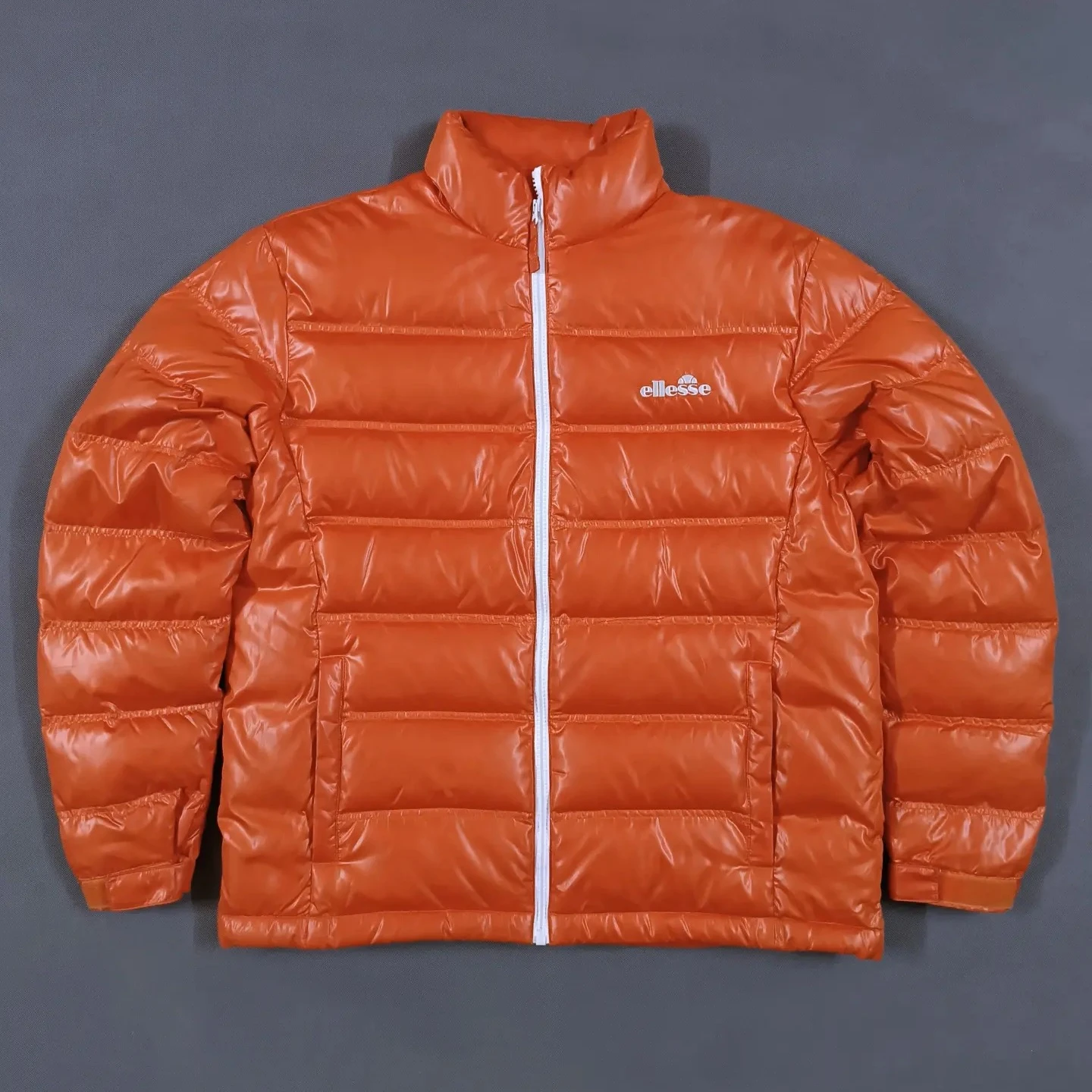 کاپشن پر غاز اورجینال برند معتبر و مشهور ellesse ایتالیا 🇮🇹
