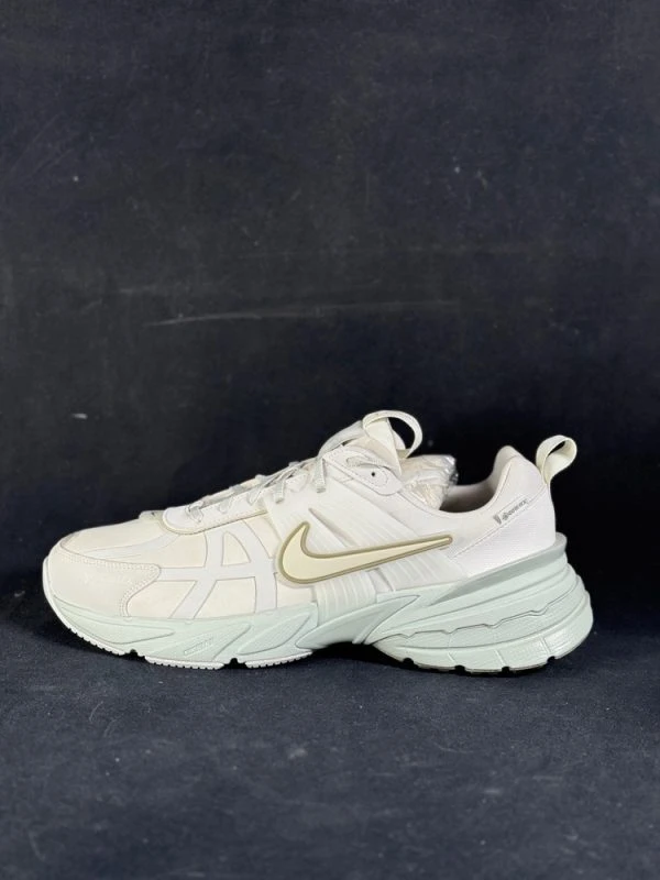 کتانی گورتکس نایک مدل v2k run gtx