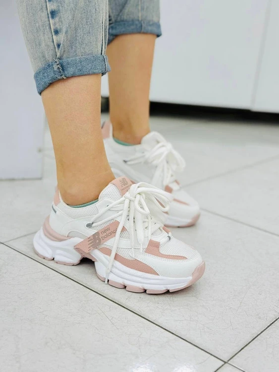 کتونی new balance کد ۱۲۴