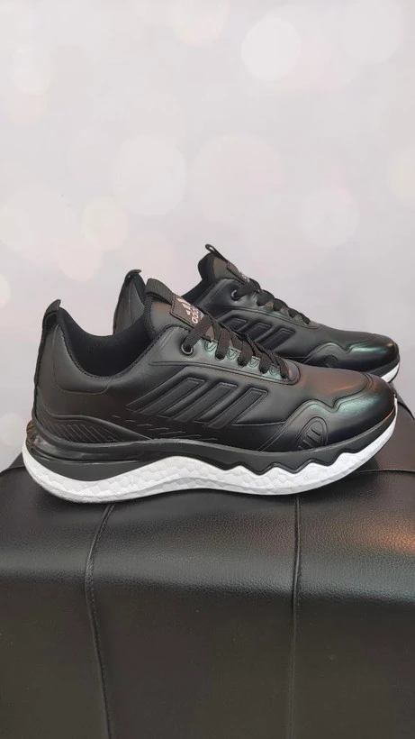 کتونی آدیداس (Adidas) چرم صنعتی ضد آب مدل روزمره و ورزشی کد ۱۲۰۵ کپی