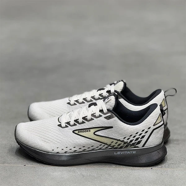 کتونی رانینگ بروکس BROOKS Levitate 5-4