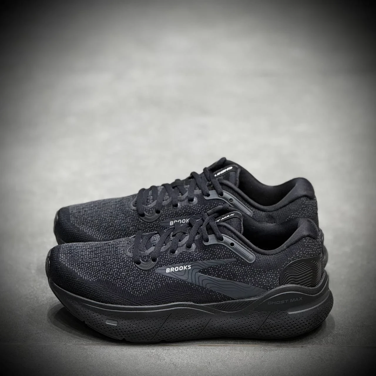 کتونی رانینگ بروکس Brooks Ghost Max-5