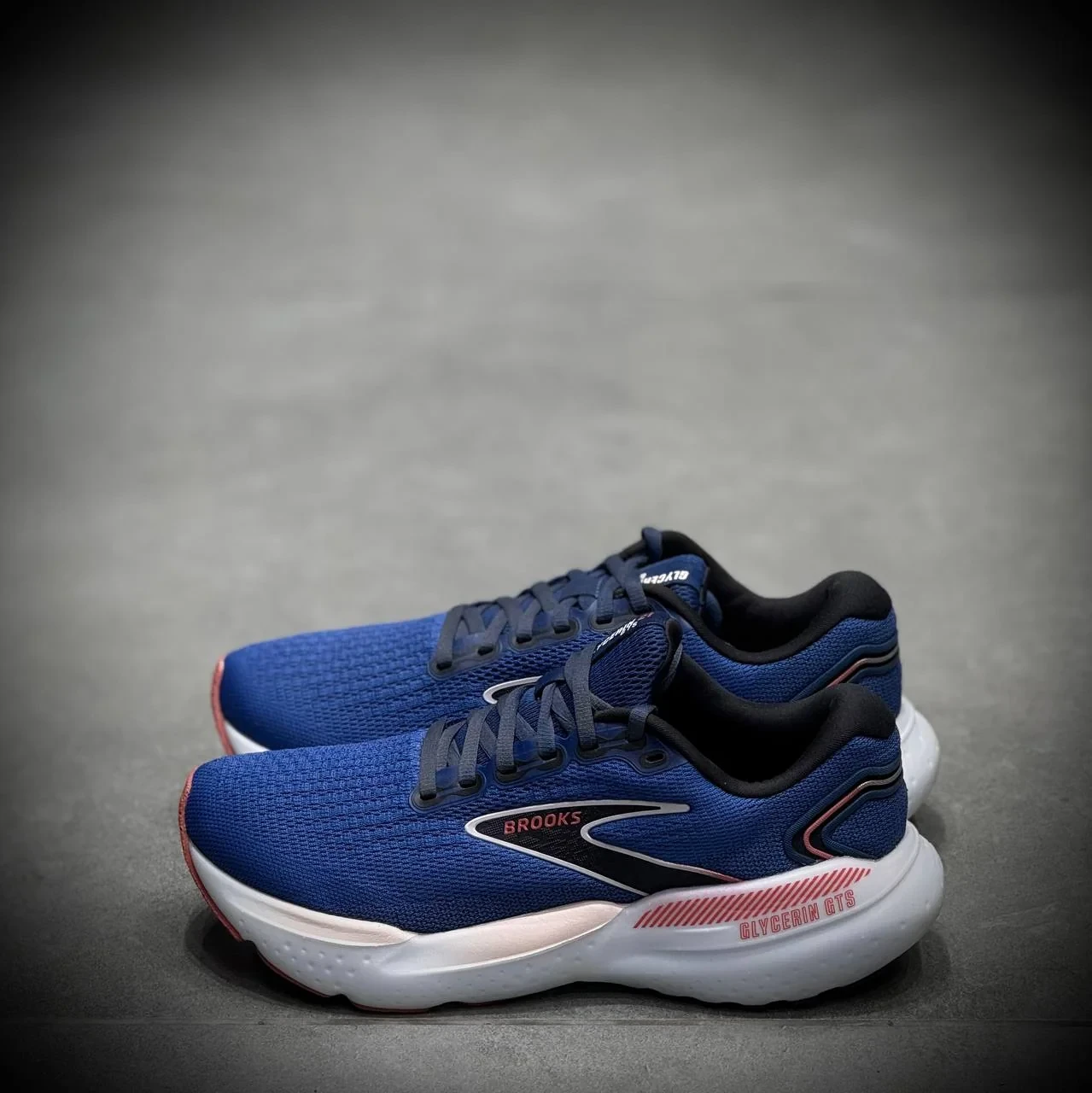 کتونی رانینگ بروکس Brooks Glycerin 21 Running Shoes-4