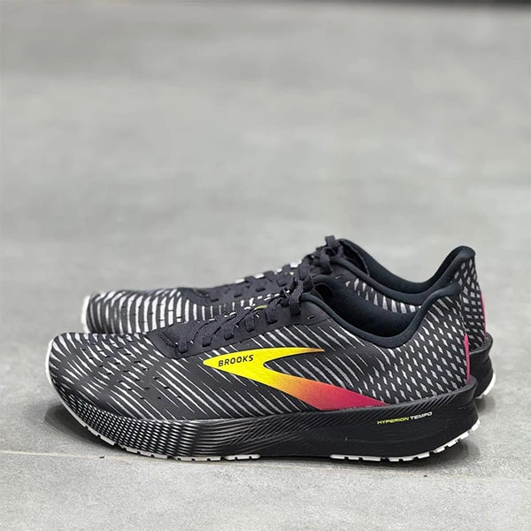 کتونی رانینگ بروکس Brooks hyperion tempo-7