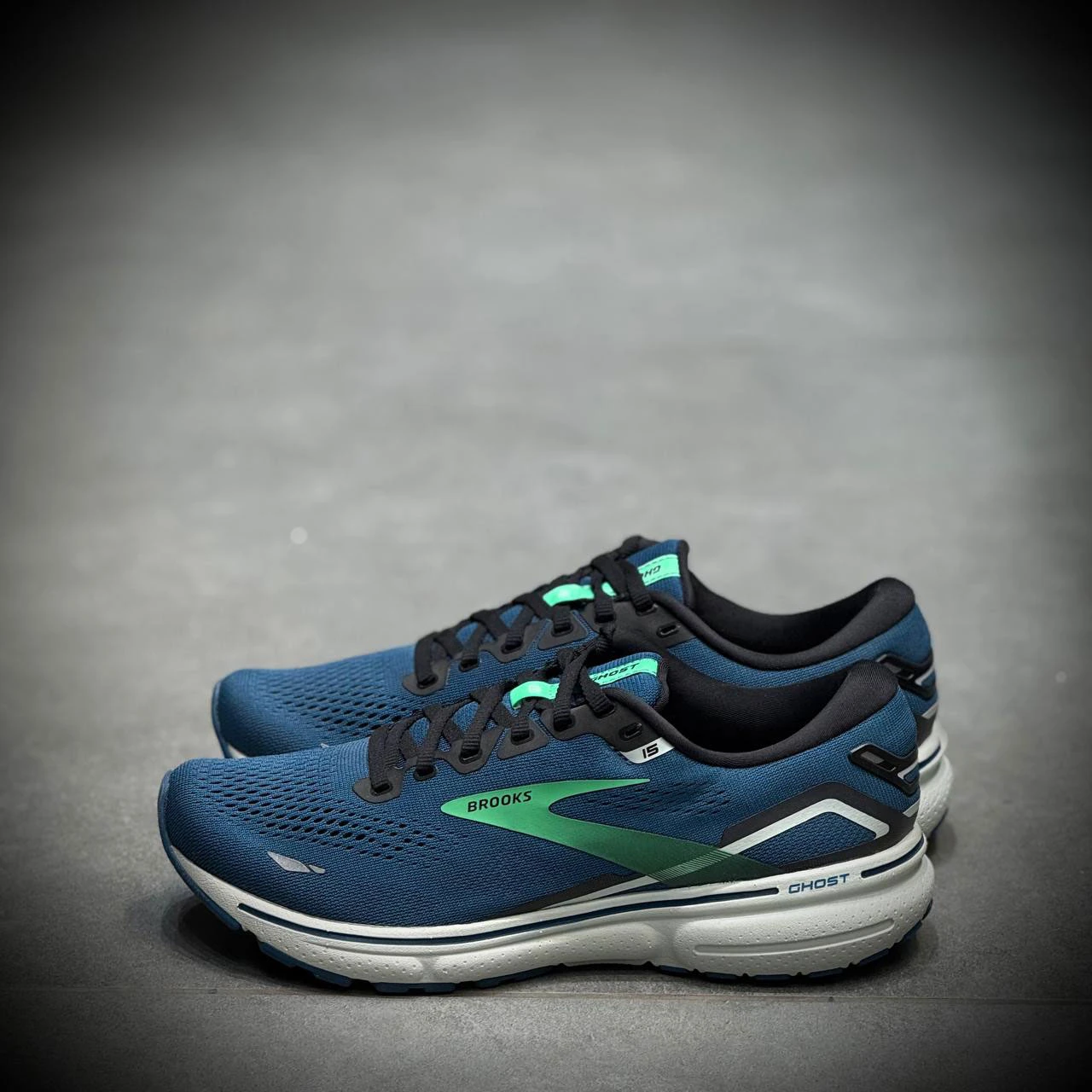 کتونی رانینگ بروکس brooks ghost 15-1