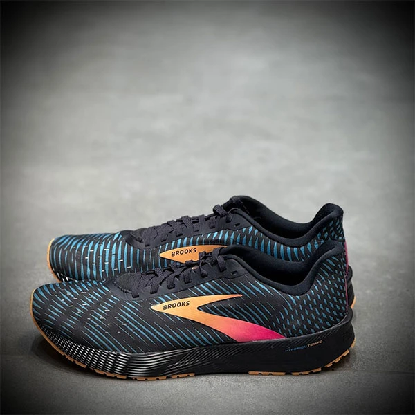 کتونی رانینگ بروکس brooks hyperion tempo-6