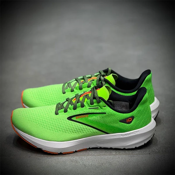 کتونی رانینگ بروکس brooks launch 10-2