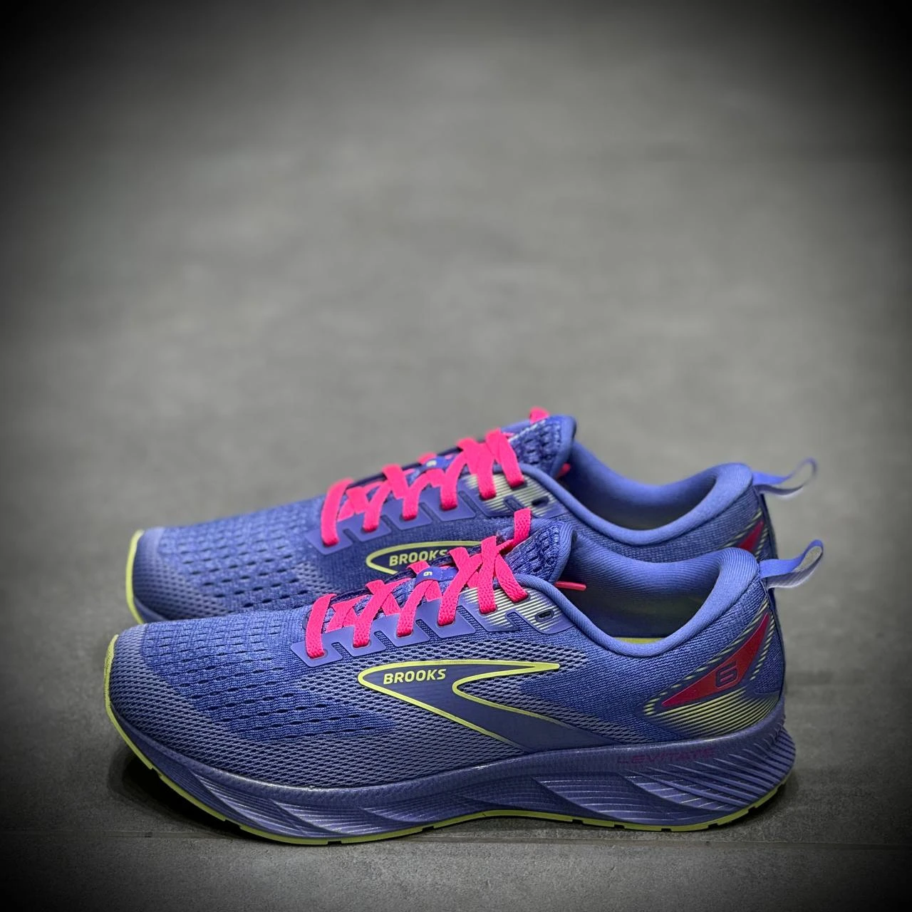 کتونی رانینگ بروکس brooks levitate 6-1