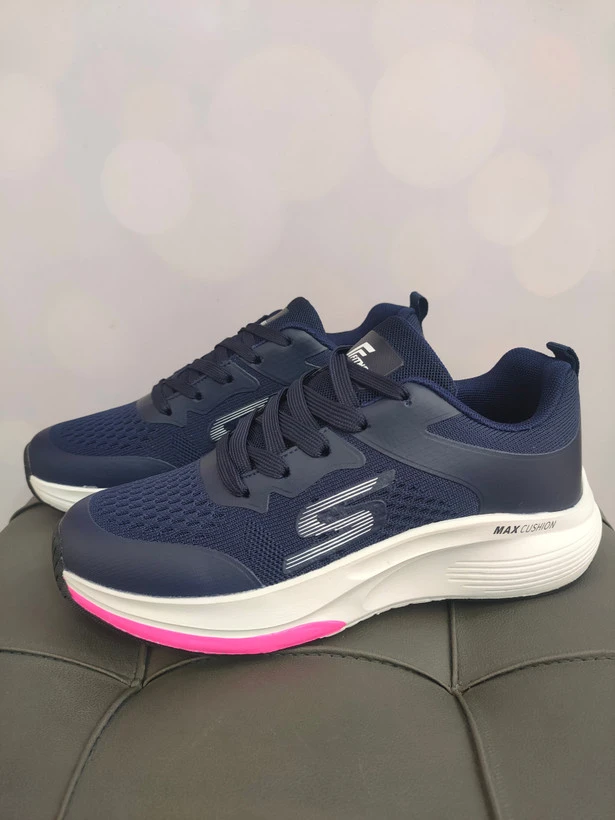 کتونی زنانه SKECHERS مدل max cushion ورزشی و روزمره کد 1207