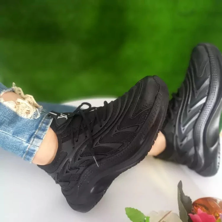 کتونی زنانه لژدار مشکی کد ۲۶۵