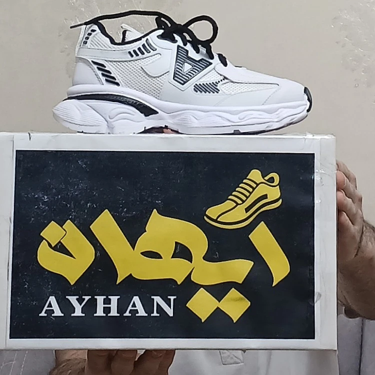 کتونی زنانه مدل آرمانی کد ۱۱۱