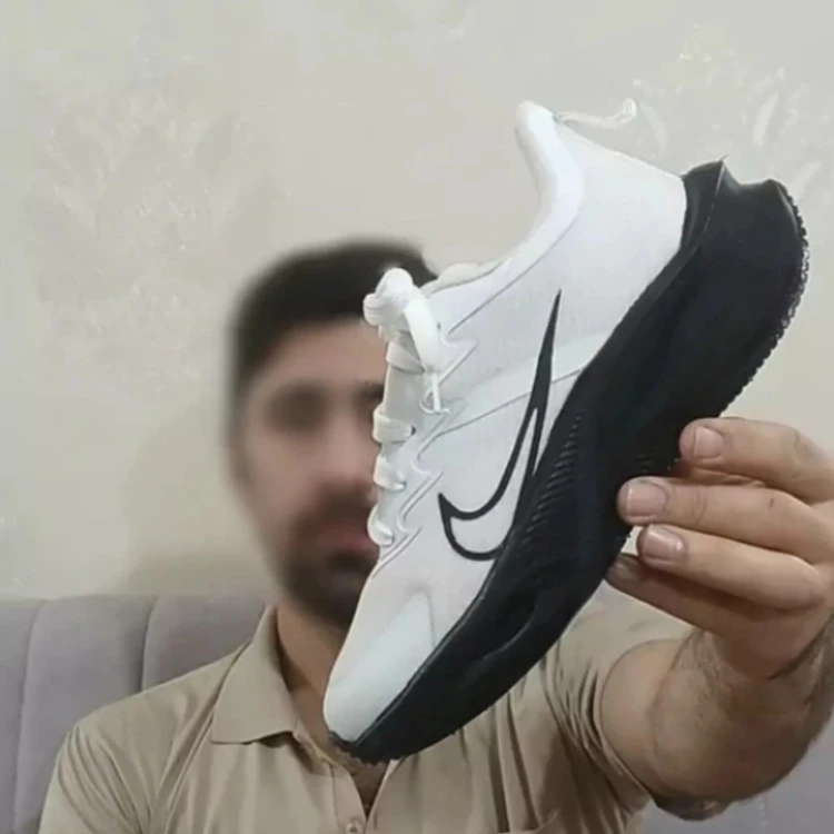 کتونی زنانه نایک nike zoom x سفید کد ۱۱۷