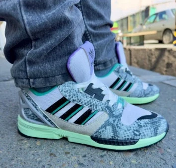 کتونی مردانه ادیداس پوست ماری سبز zx8000