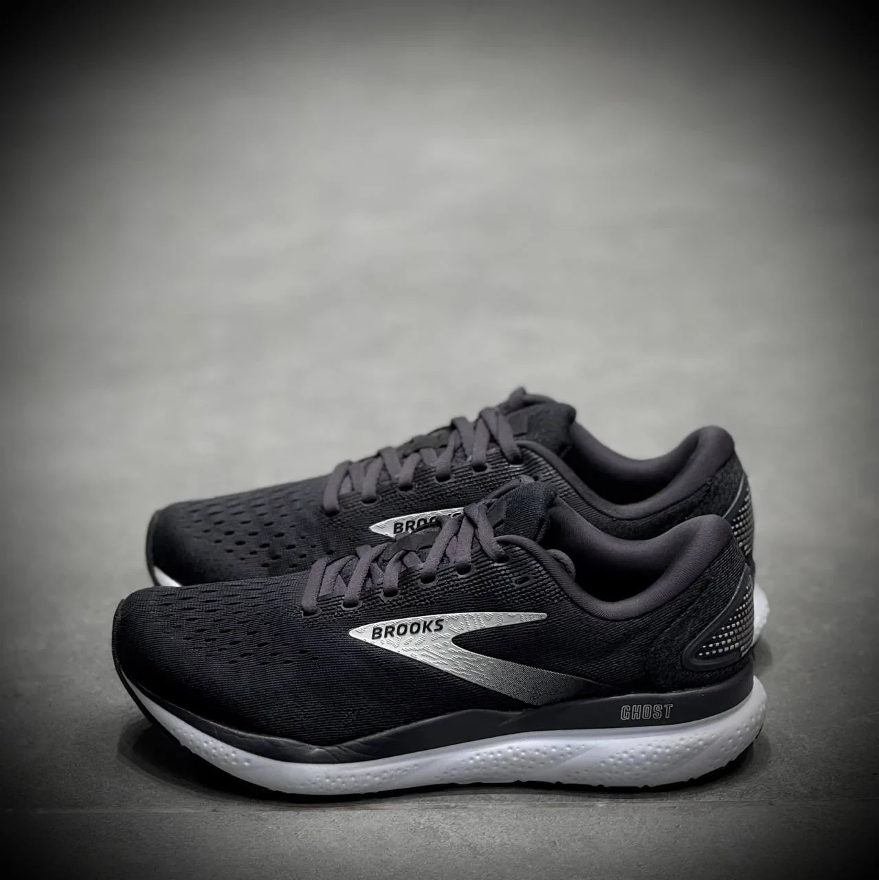 کتونی پیاده روی بروکس brooks ghost 16-2