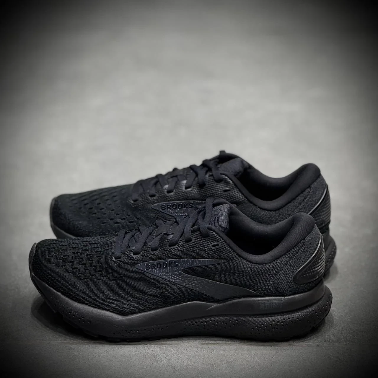 کتونی پیاده روی بروکس brooks ghost 16-3