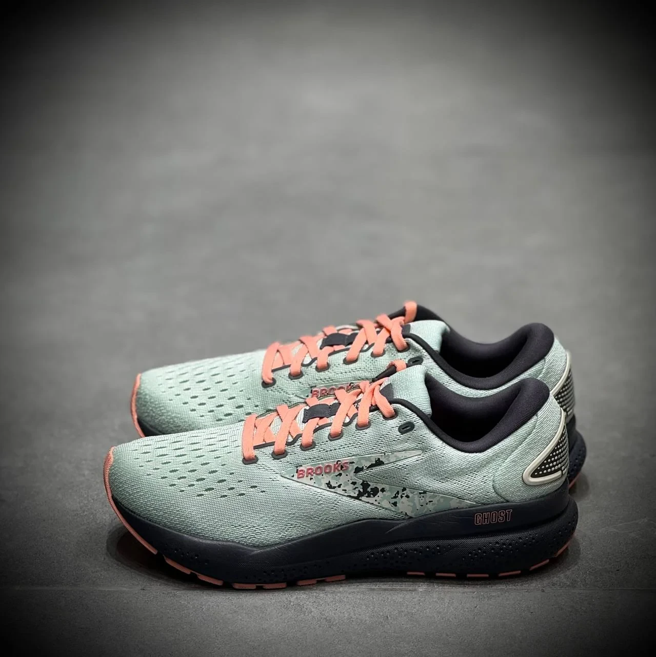 کتونی پیاده روی بروکس brooks ghost 16-7