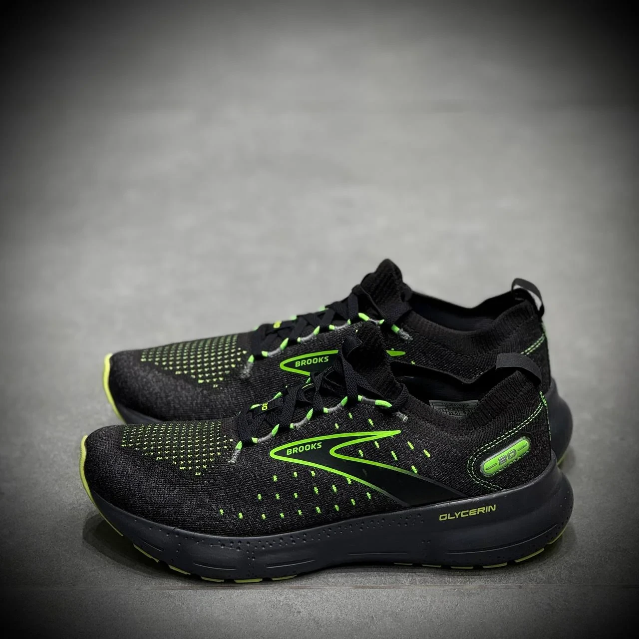 کتونی پیاده رویی بروکس Brooks glycerin 20-2