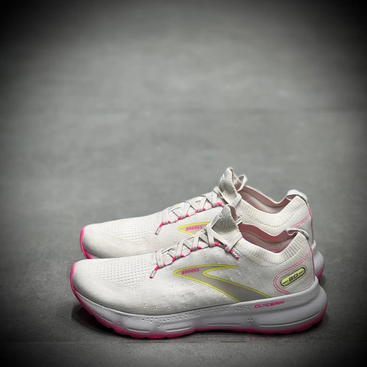 کتونی پیاده رویی بروکس Brooks glycerin 20-3