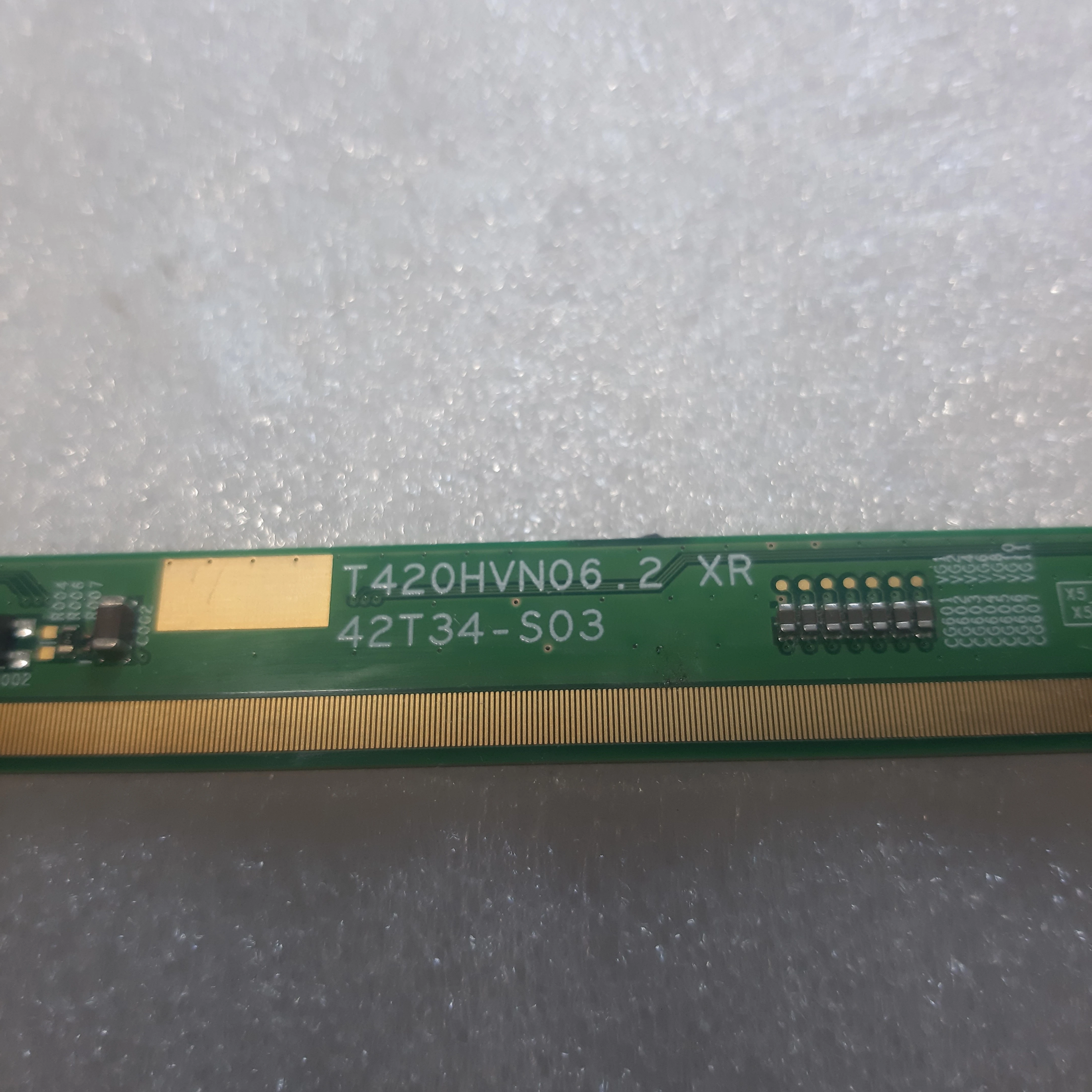 کد 137 # خط کش  پارت نامبر T420HVN06.2 XR