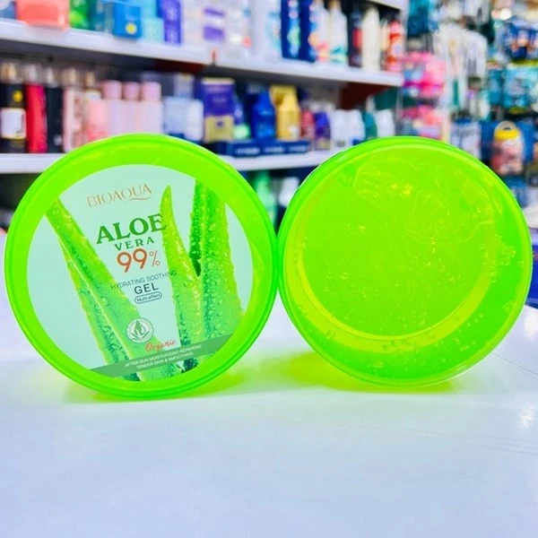 کرم آبرسان آلوئه ورا حجم 300 میل