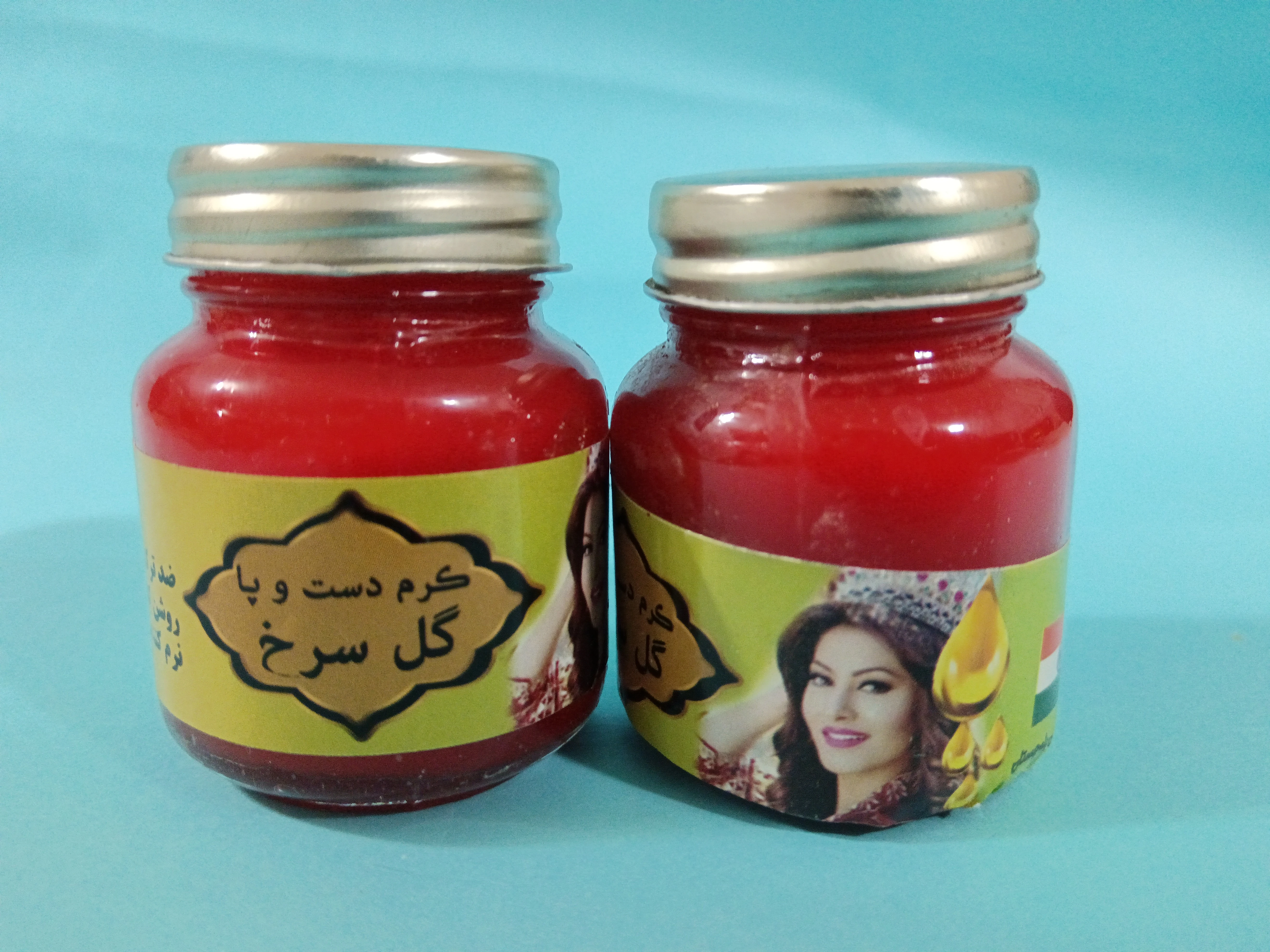 کرم دست وپا گل سرخ