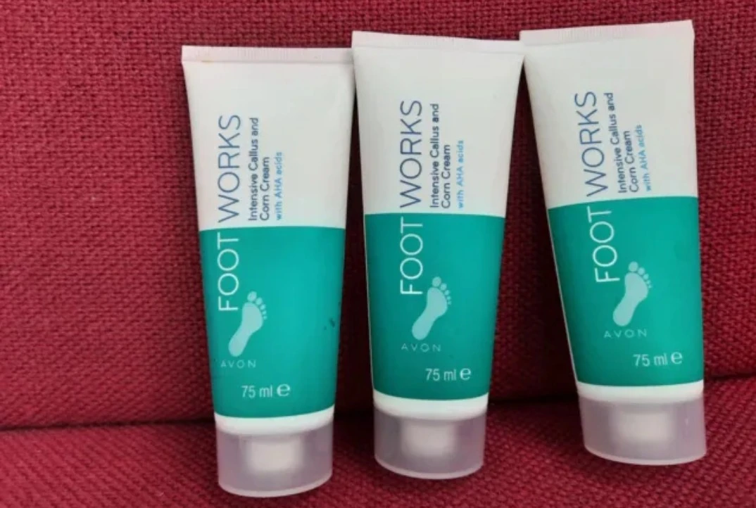 کرم رفع پینه و میخچه پا آون avon