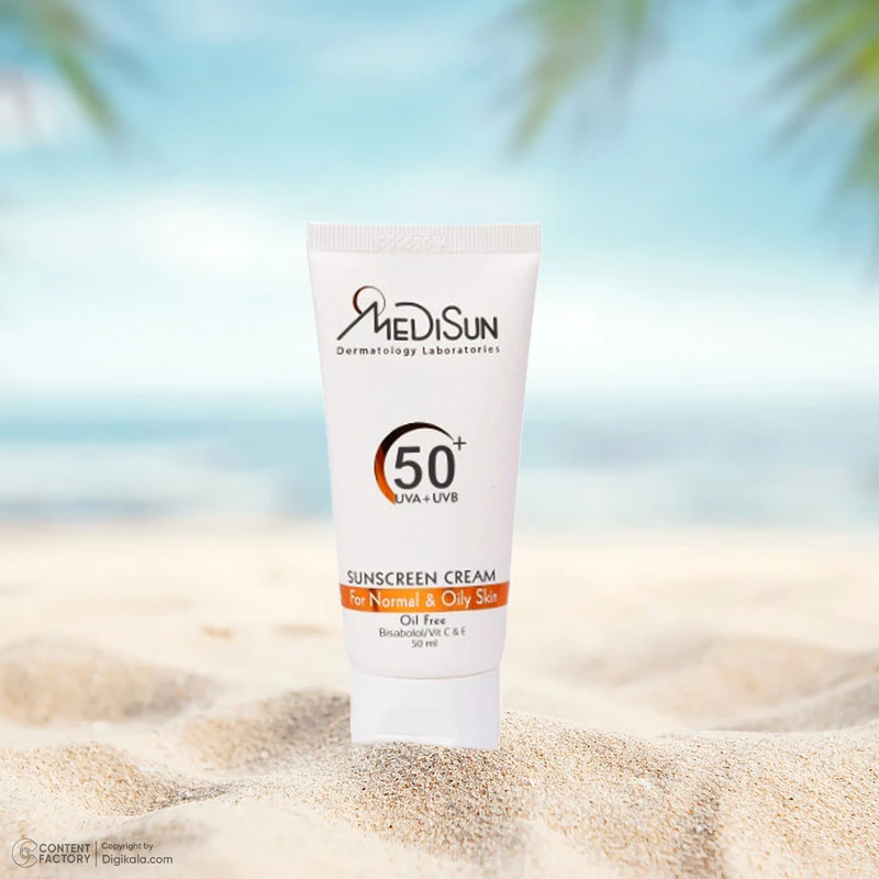 کرم ضد آفتاب بی‌رنگ مدیسان، SPF 50، مناسب پوست‌های چرب و معمولی با حجم 50 میلی‌لیتر، محافظت‌کننده در برابر اشعه‌های UVA و UVB، د