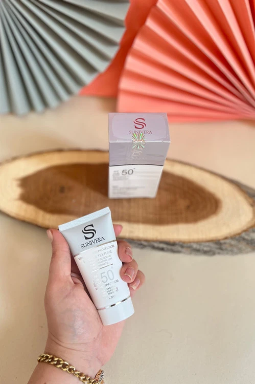 کرم ضد آفتاب سان ورا بدون رنگ داری spf 50 حجم 40ml