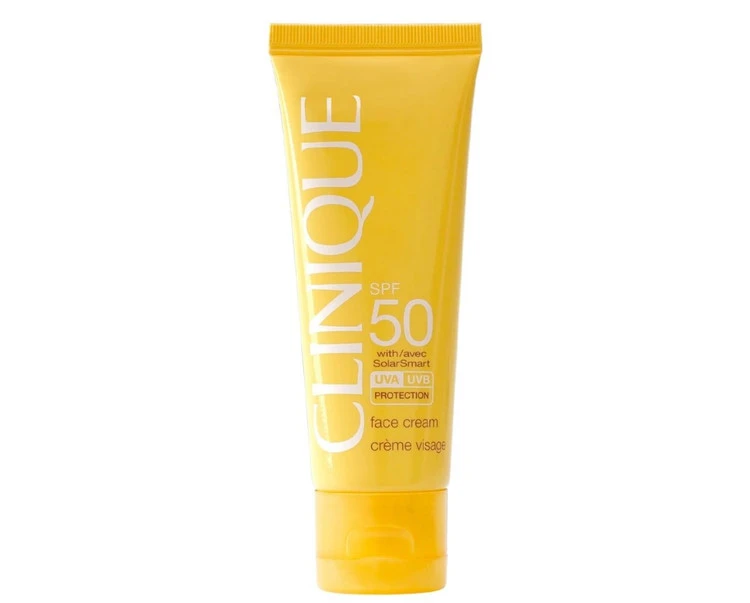 کرم ضد آفتاب سولار اسمارت کلینیک SPF40 حجم 50 میل(ارسال رایگان اورجینال)