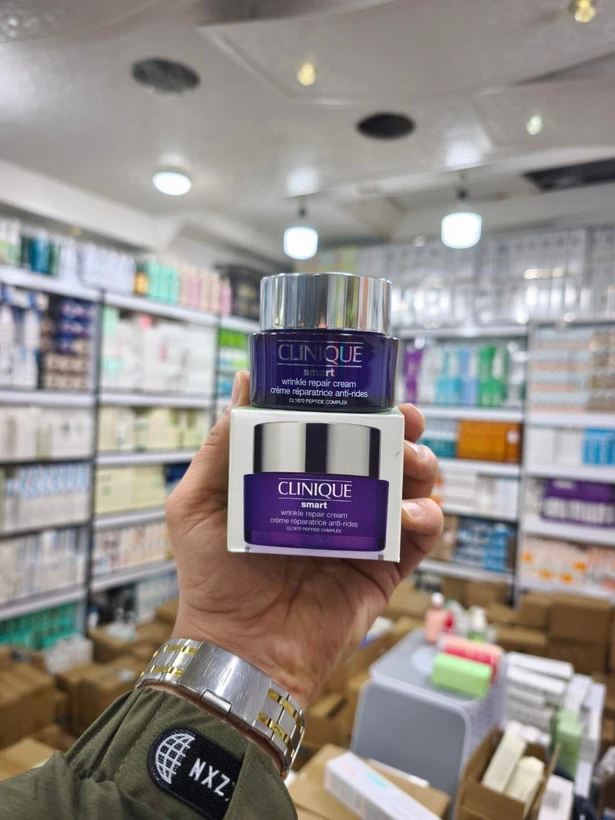 🅰️کرم ضد چروک اسمارت کلینیکال ریپیر کلینیک Clinique Smart Clinical Repair Wrinkle Correcting Cream 50Ml