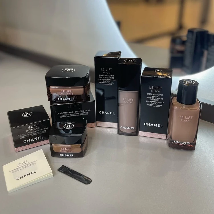 کرم لیفتینگ و جوانساز شنل CHANEL LE LIFT