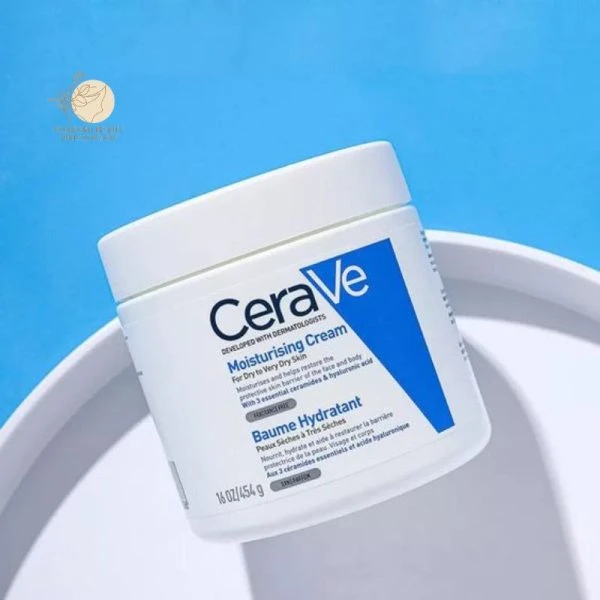 کرم مرطوب کننده سراوی مدل Essential Ceramides
