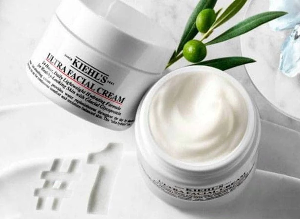کرم مرطوب کننده و ضد آفتاب صورت مدل اولترا کیلز با SPF 30