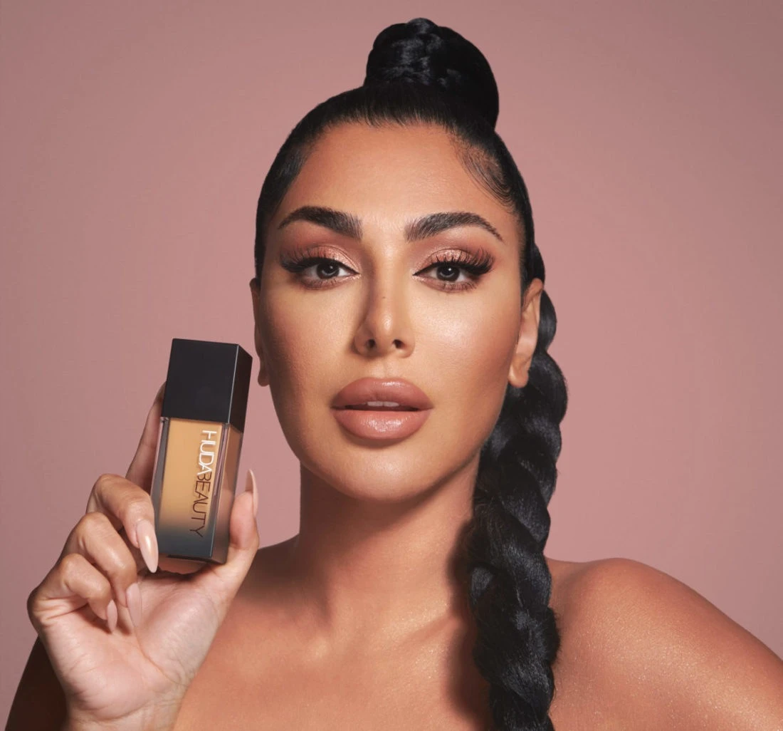 کرم پودر هدی بیوتی Huda Beauty فول کاور اصل کد 240