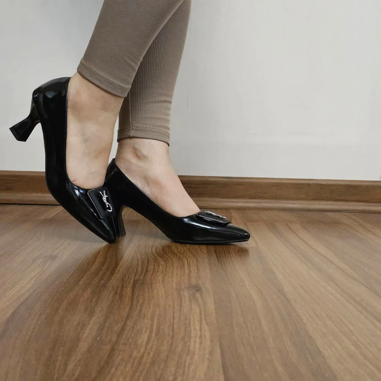 کفش پاشنه 7 سانت یراق YSL مشکی ورنی ،کد کارنیک - تولید تبریز