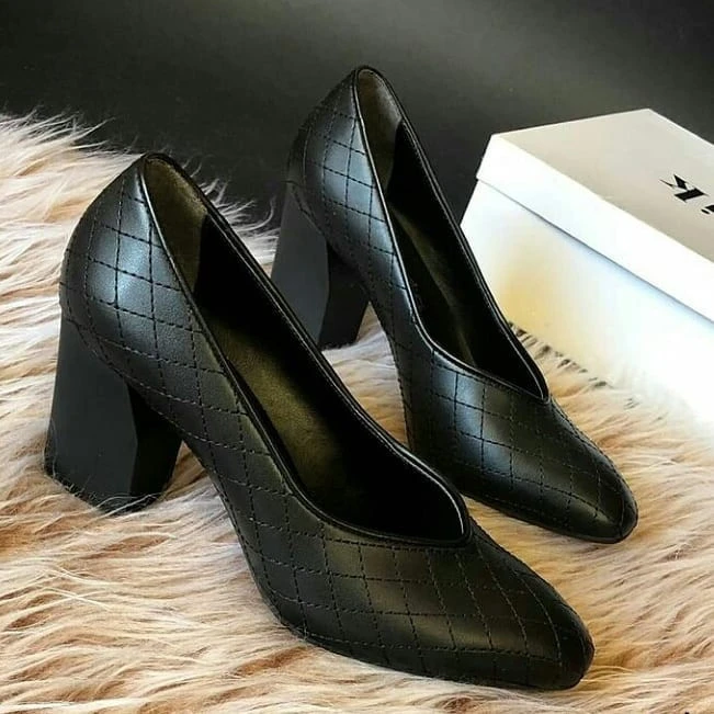 کفش پاشنه دار 7 سانت شنل دوزی شده