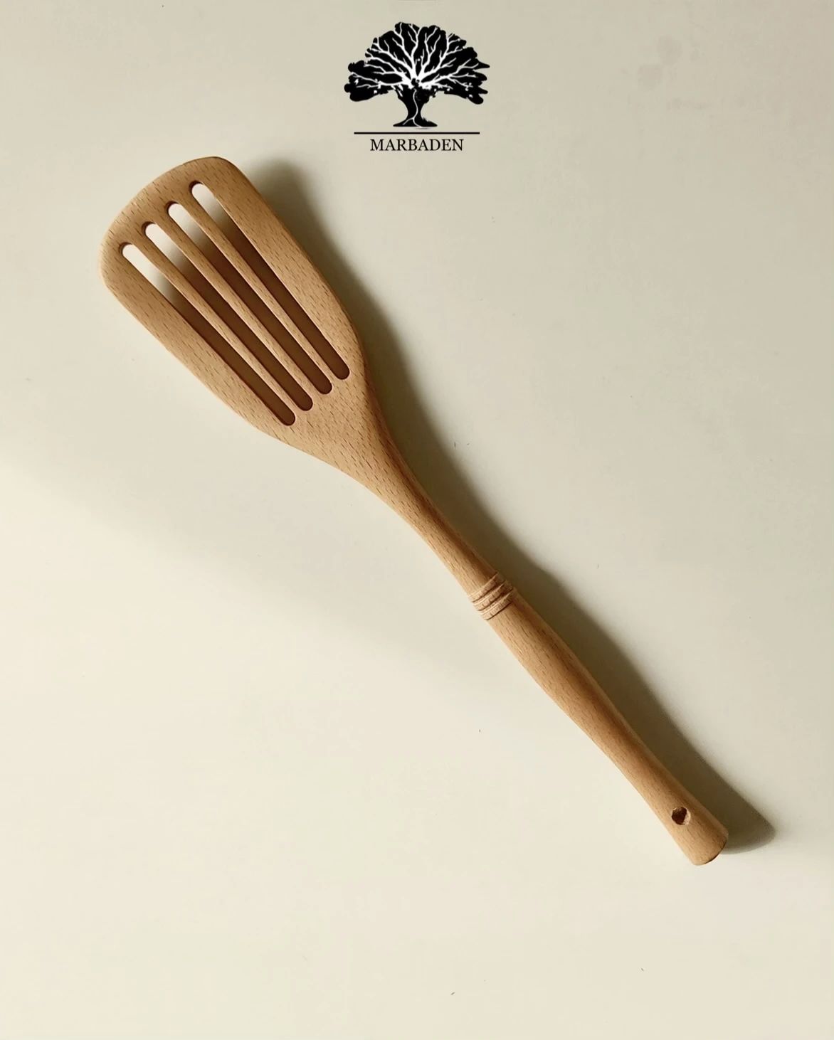 کفگیر شیاردار چوبی دستساز (چوب راش) Linea-4