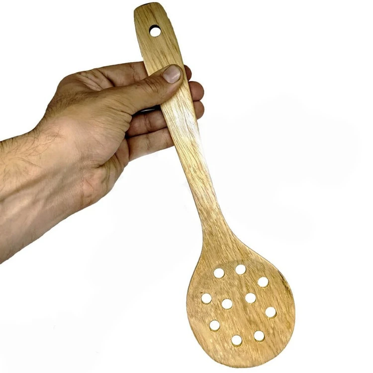 کفگیر مدل چوبی سوراخدار