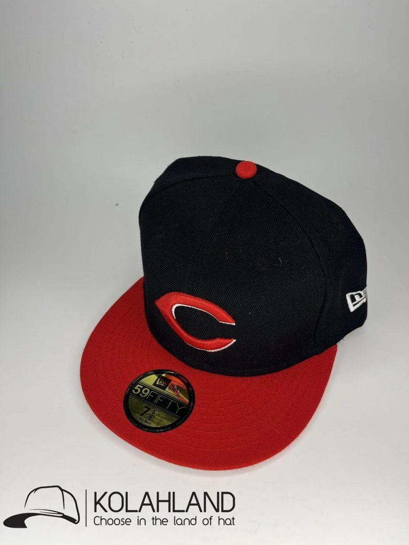کلاه کپ فیت بک RED HAT CAP دورنگ مشکی قرمز کد034