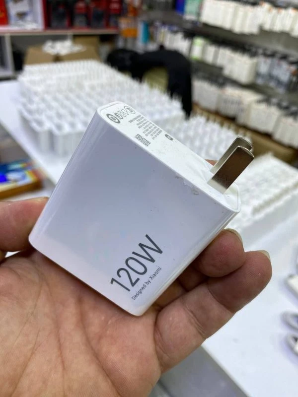 کلگی شارژ 120w اورجینال شیائومی GAN پین(UK)به قیمت عمده و پخش