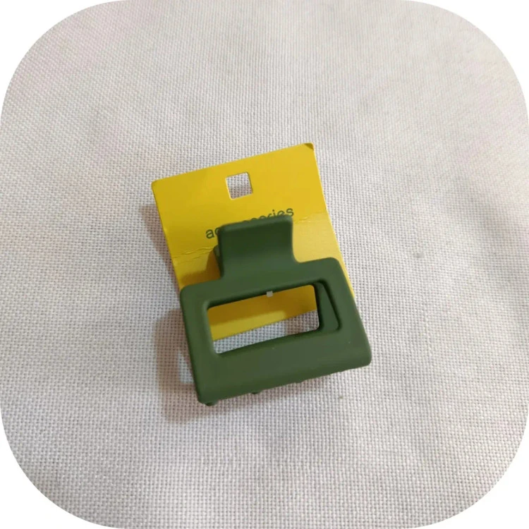 کلیپس شمعی و صدفی برند accessories سایز ۵ سانت
