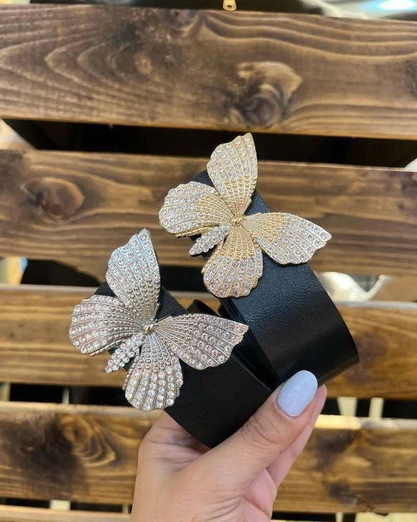 کمربندپروانه،جنس چرم مشکی و نقره ای