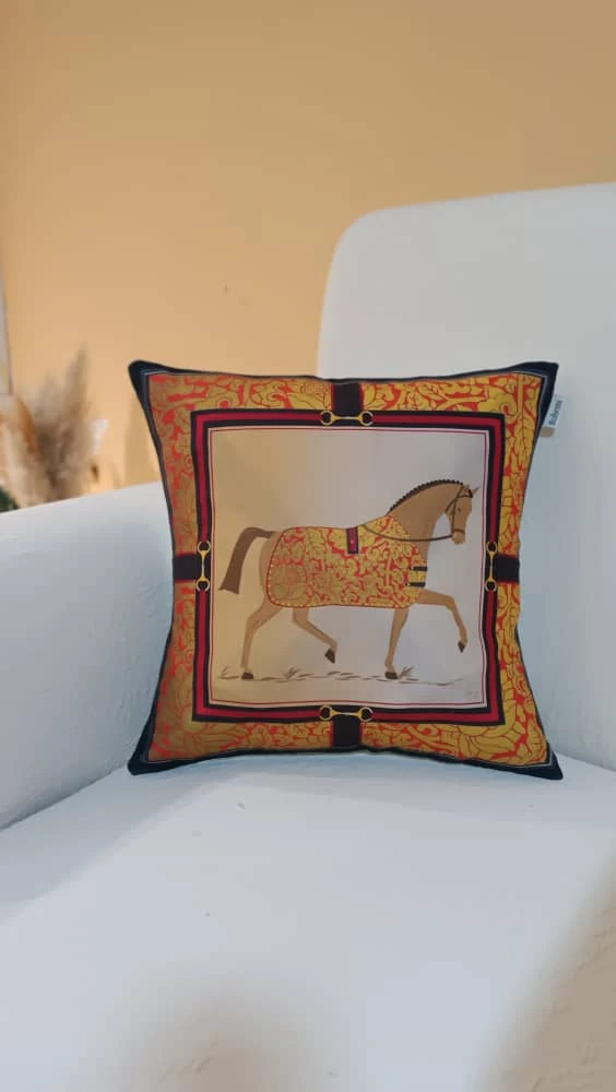 کاور مبل کشی مخمل ارغوانی