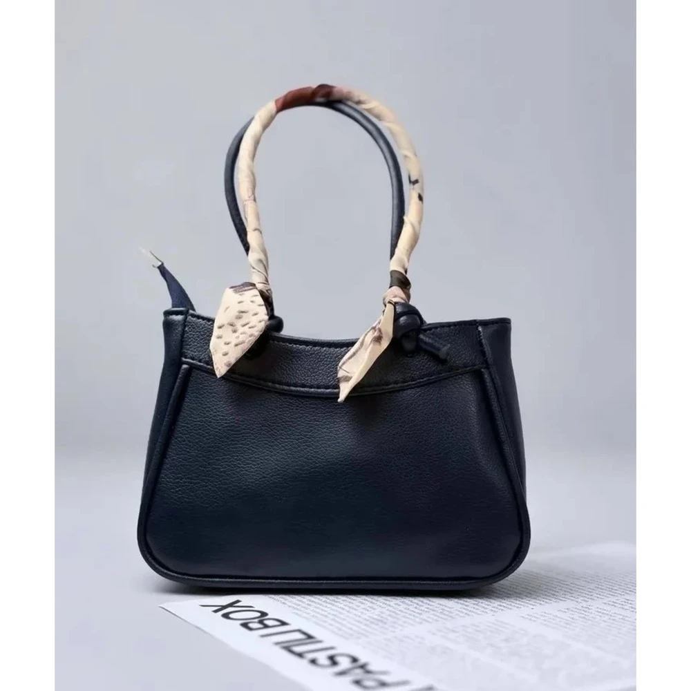 کیف اسکارف دار منیلا
